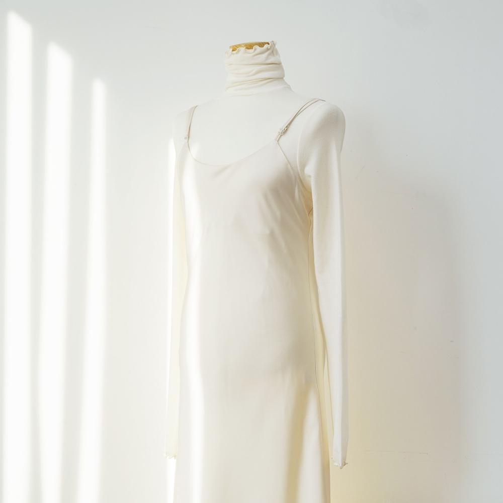 Pin Black Frilled Turtleneck T Shirts Ivory Ivory/Ivory