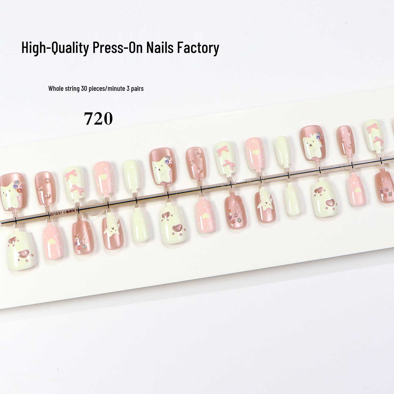 Short Wearable Translucent Cat Eye Press-on Nails with Embossed Cat Design M/M/M