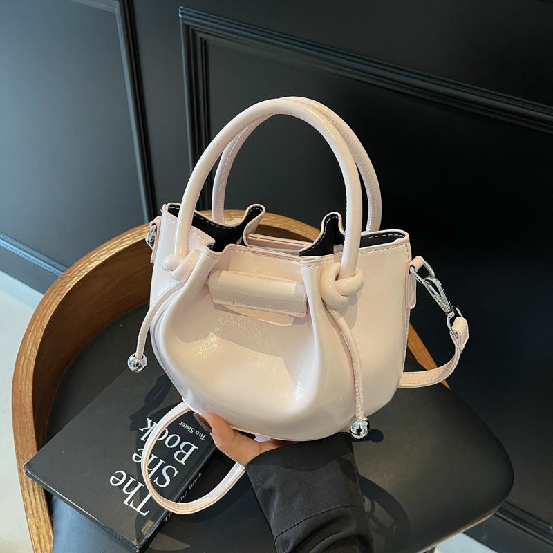 Fashion Handbag Women's New Versatile Shoulder Bag Messenger Bag