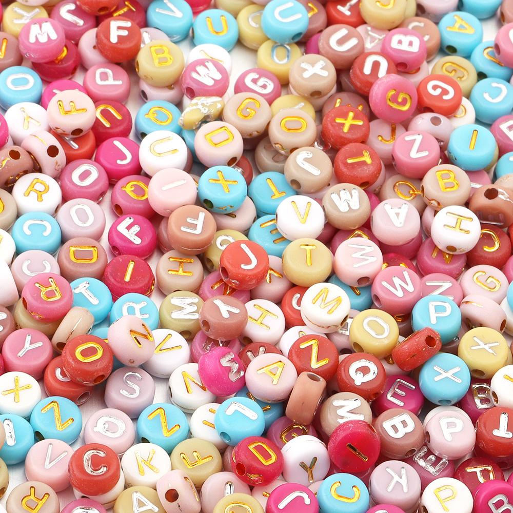 100 Stück/Los 7mm Flache Runde Buchstabenperlen zur Schmuckherstellung Acryl Alphabetperlen Lose Perlen DIY Armband