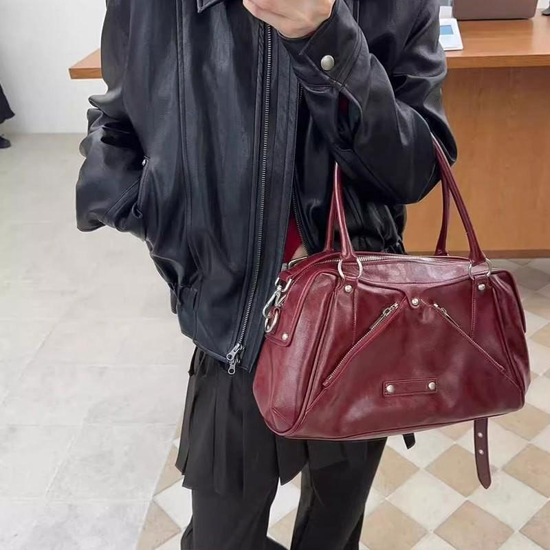 

Han Suxi s Same Cross-body Single-shoulder Commuter Bag Korean Niche Design Locomotive Red Handbag красный
