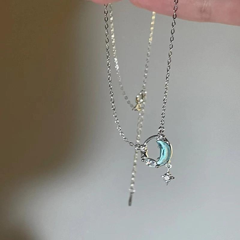 Moon Star Zircon Necklace: Light Luxury Dainty Design for Women, 2022