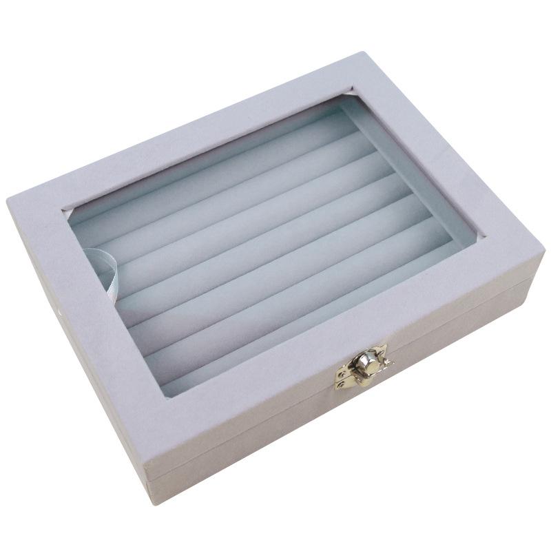 Velvet Jewelry Organizer: Portable Vintage Earring, Ring, and Ear Stud Storage Box Inspired by Internet Celebrity Style.
