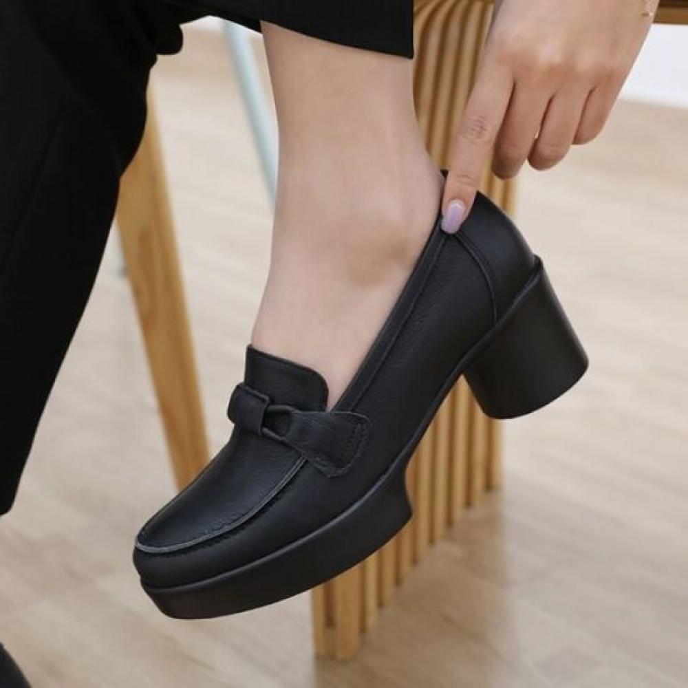 Jisyu Vita Platform Pumps Natural Cowhide