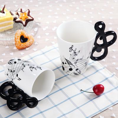 Tazza in Ceramica Musicale Creativa da 240 ml Stile Chitarra Violino Carina Caffè Tè Latte Tazze e Tazzine con Manico Regali Novità