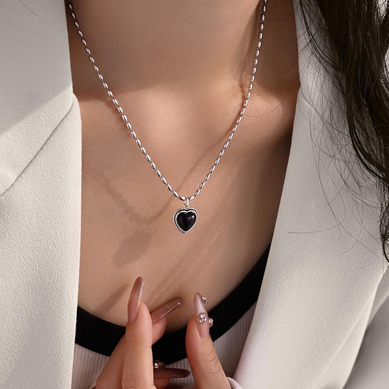 

S925 Sterling Silver Necklace For Women Fashion Minimalist Pendant Necklaces Charm Simple Black Heart Necklace Birthday Gift срібний