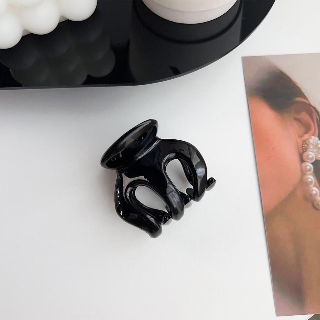 Korean Style Transparent Arc Semi-Circular Hair Clip for Women's Updo - High-End Hollow Shark Clip