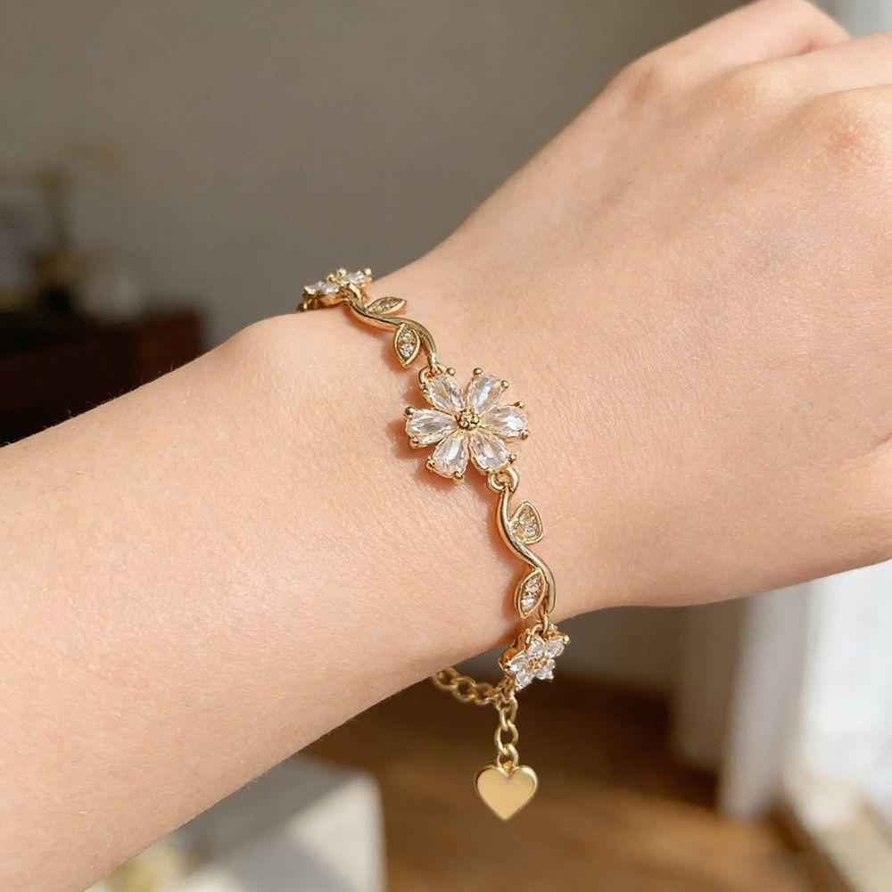 Five-petaled Flowers Zircon Bracelet Adjustable Crystal Bracelet New Floral Bracelet  for Women