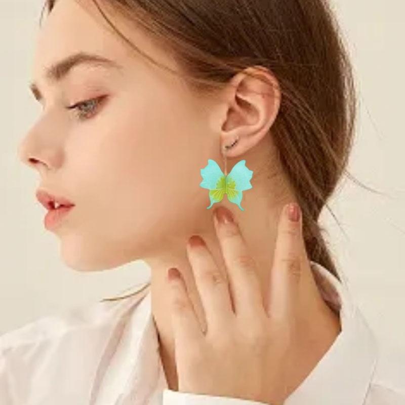 Versatile Resin Casting Mold Necklace Pendant Mold Butterfly Shaped Epoxy Molds Perfect for Creating Jewelry Keychains