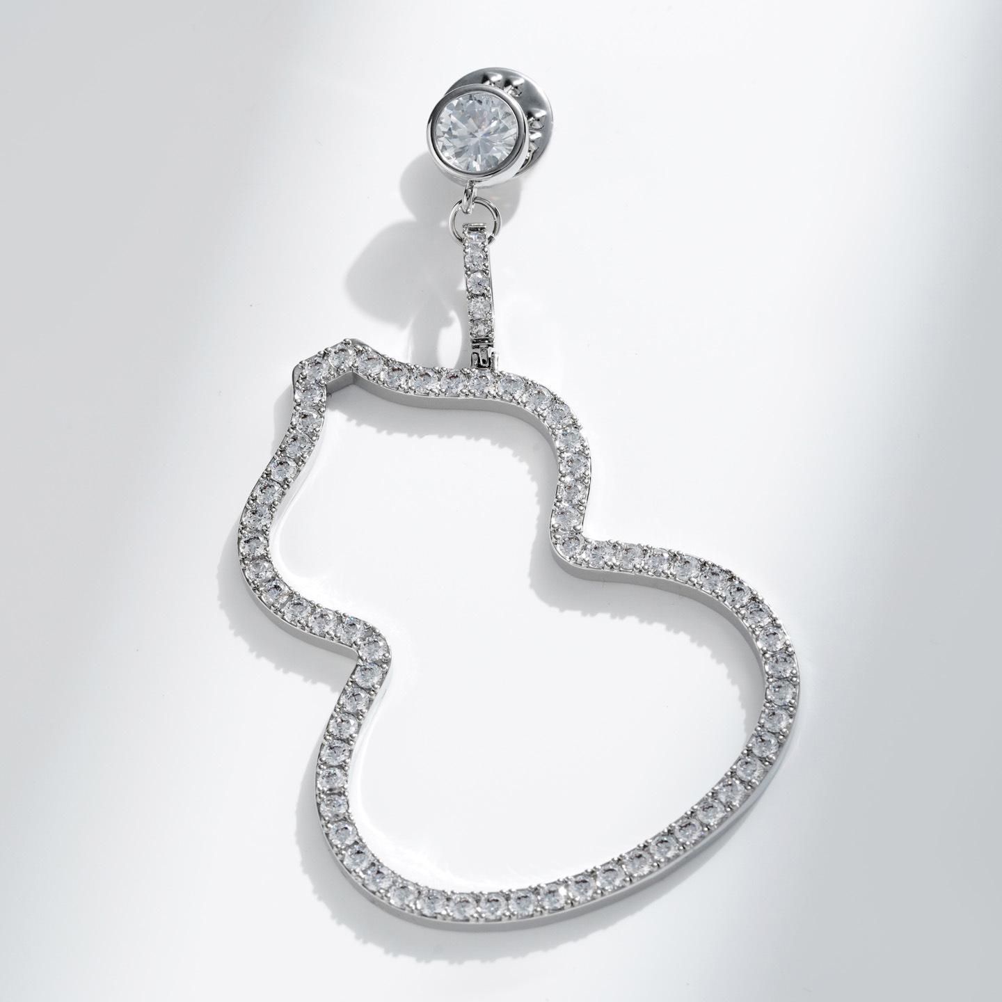 Bo Xin Yun Copper Zirconia Gourd Brooch: Summer Anti-Exposure Pin Accessory