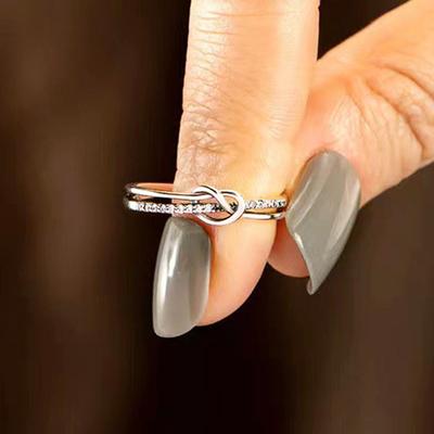 Huitan Anello di Fidanzamento Delicato da Donna Gioiello d'Amore Delicato con Zirconia Brillante Colore alla Moda Accessori da Dito per Fidanzamento