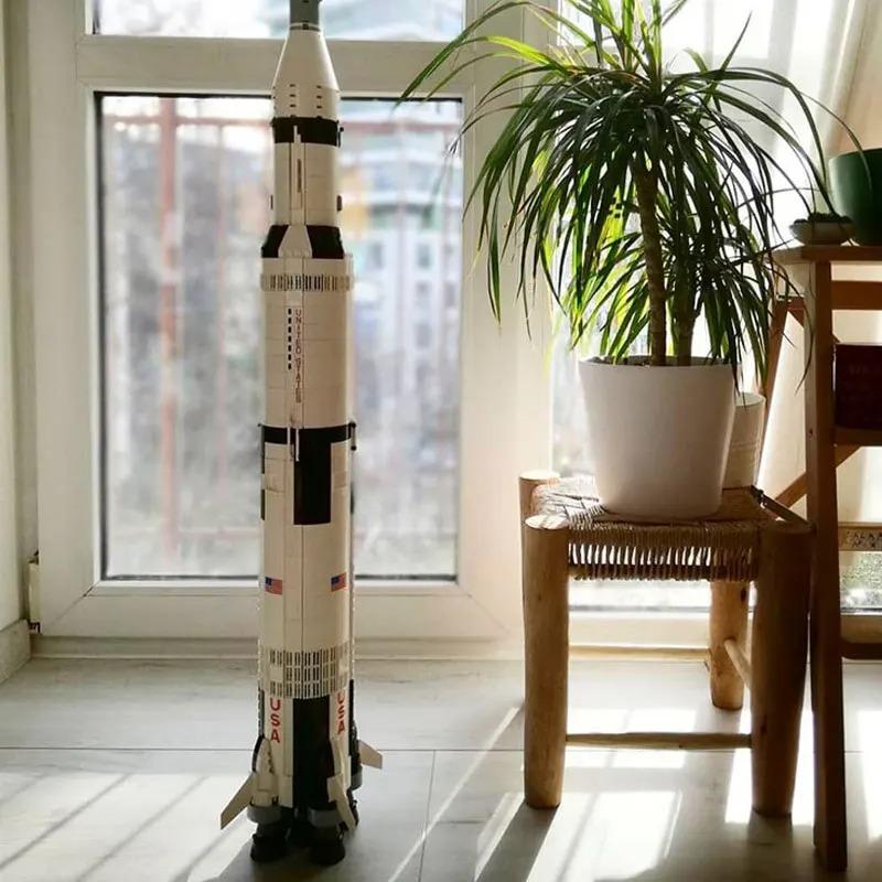 The Apollo Saturn Space Rocket Building Blocks Bricks Educational Kids Adults Toys Christmas Birthday Gifts