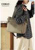 2026 New Large Capacity Lightweight Nylon Women's Crossbody Handbag: Simple, Versatile, and Casual