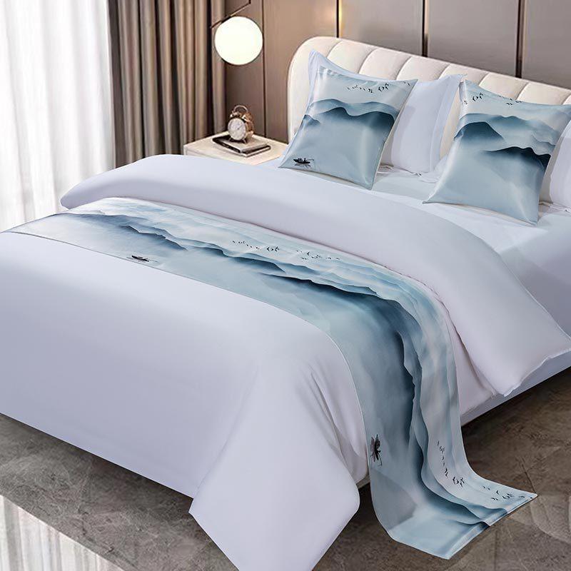 High-grade Embroidery Bed Runners Golden Red Bed Flag Covers Pillowcases Bedding Home Hotel Decor New Chinese Satin Throw Runner