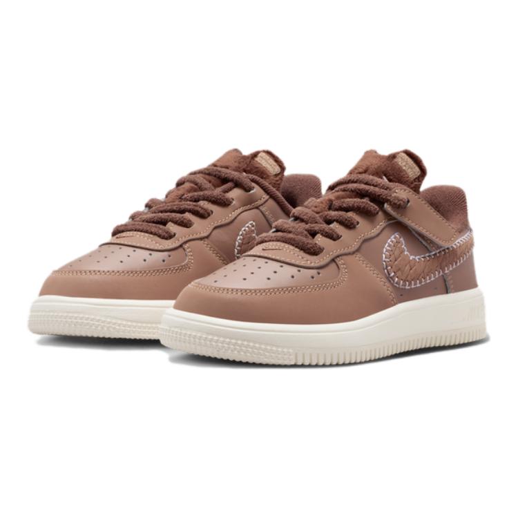 Nike Tênis de Moda Diário de Cano Baixo Force 1 Low Easy On em Couro Sintético Tênis Infantil IO7685