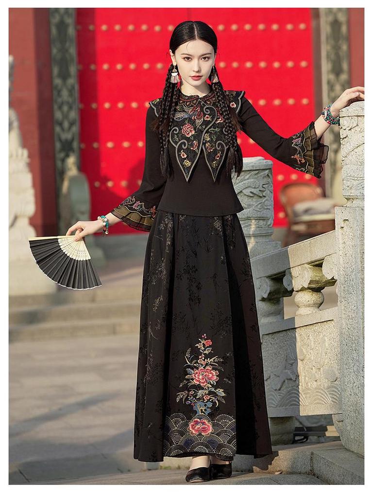 New Ethnic Women's Elastic Waist Retro Embroidery A-Line Skirt