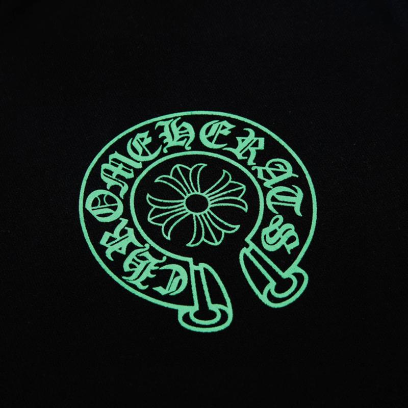 805 CHROME HEARTS 2025 Herbst und Winter Neues Übergrößen-Kapuzensweatshirt im klassischen Stil mit Logo, geeignet für Paare