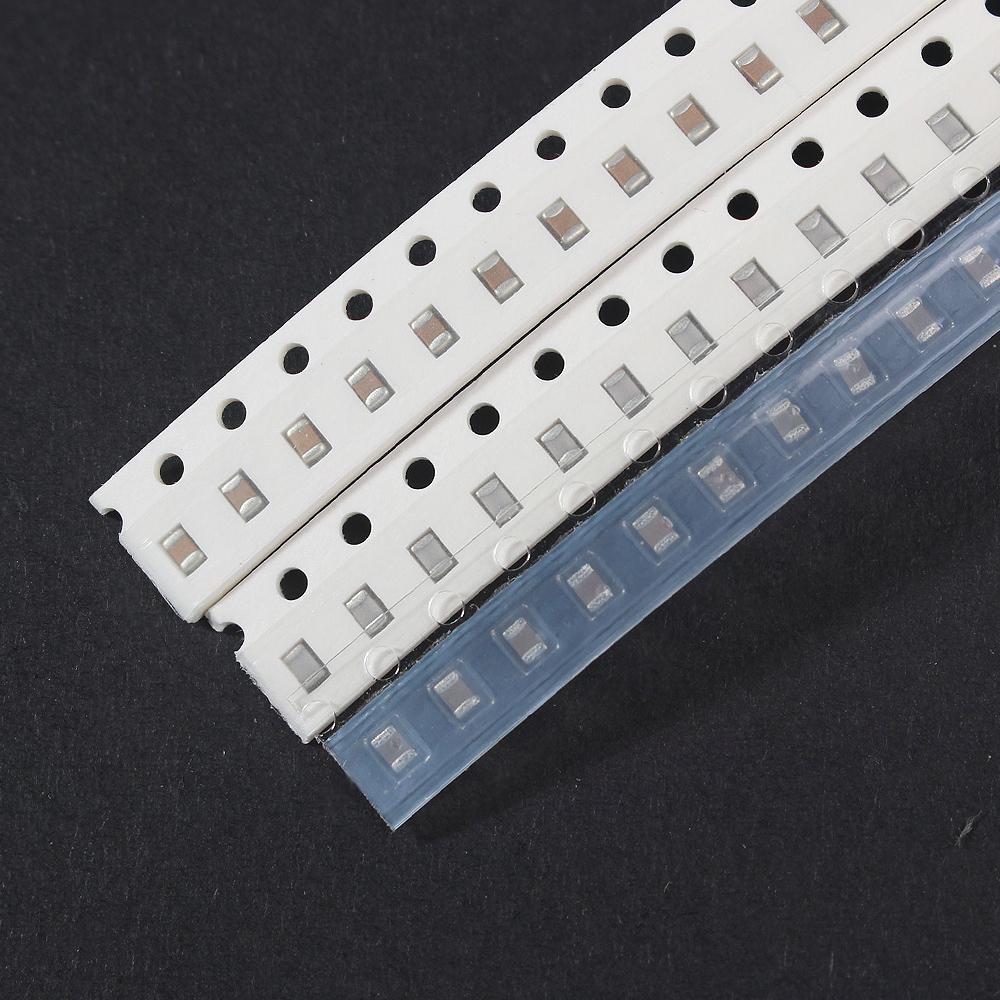 720 Stück 0805 SMD Kondensator-Kit, 1pF ~10uF, 36 Werte*20 Stück, 0805 Kondensator sortiertes Set 10PF 30PF 47PF 330PF 4.7NF 10NF 68NF 100NF