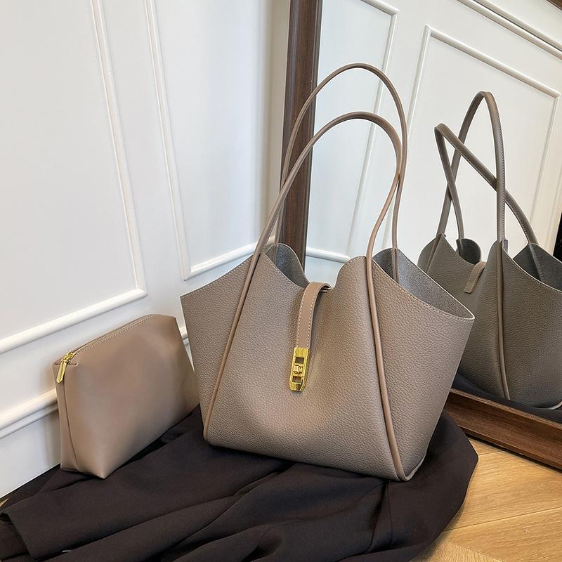 Large-capacity Simple Handbag Bag Women's New Fashion Contrasting Color Shoulder Underarm Bag Commuter Tote Bag