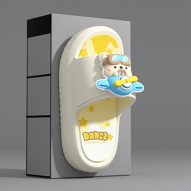 

Children s summer cartoon slippers for boys, suitable for indoor and outdoor wear, non-slip soft sole, for older kids and toddlers, bathing sandals 38-39Code【Inner Length2