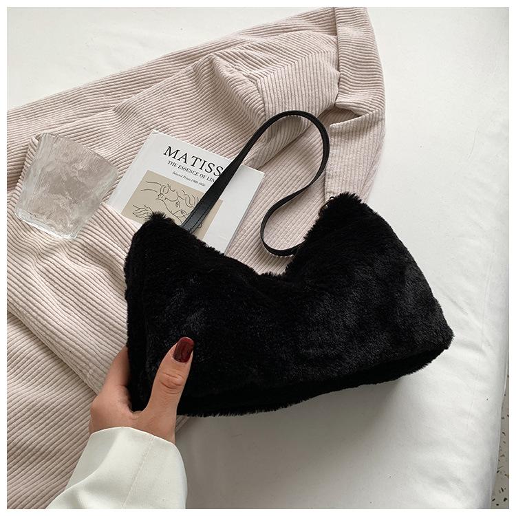 Autumn and Winter Super Trendy Small Bag 2025 New Bag Women's Bag Plush Messenger Bag Fashion Shoulder Bag Shengshi Mao Mao Bag
