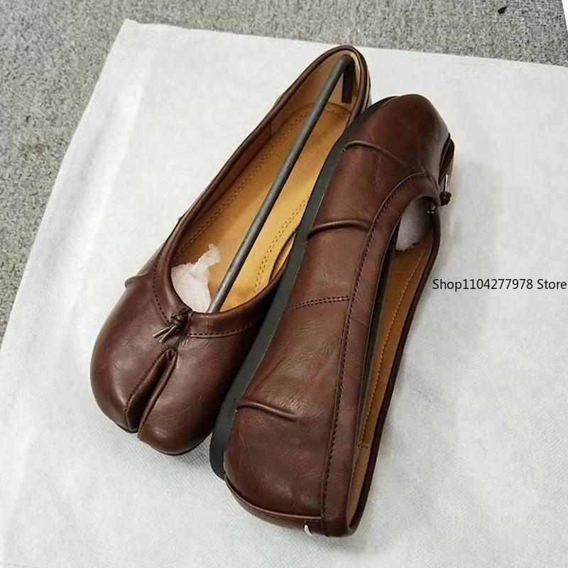 Fashion Wrinkles Tabi Ninja Shoes 2025 Women Cozy Leather Flats Split Hoof Toe Loafers Femme Mary Jeans Mocasines Ladies Ballerina Shoe