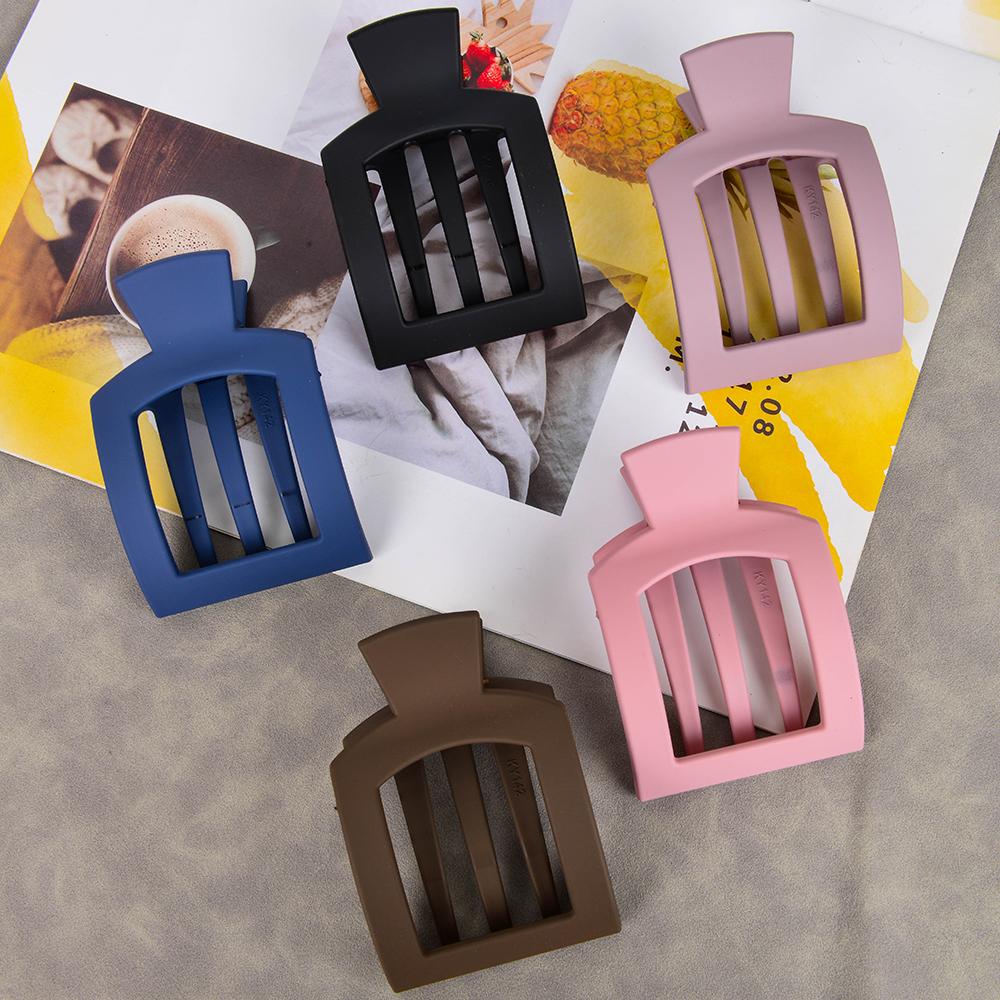 

5pcs new matte square hair clip with a high-end sense, creative ponytail shark clip, fashionable and simple hair clip for women