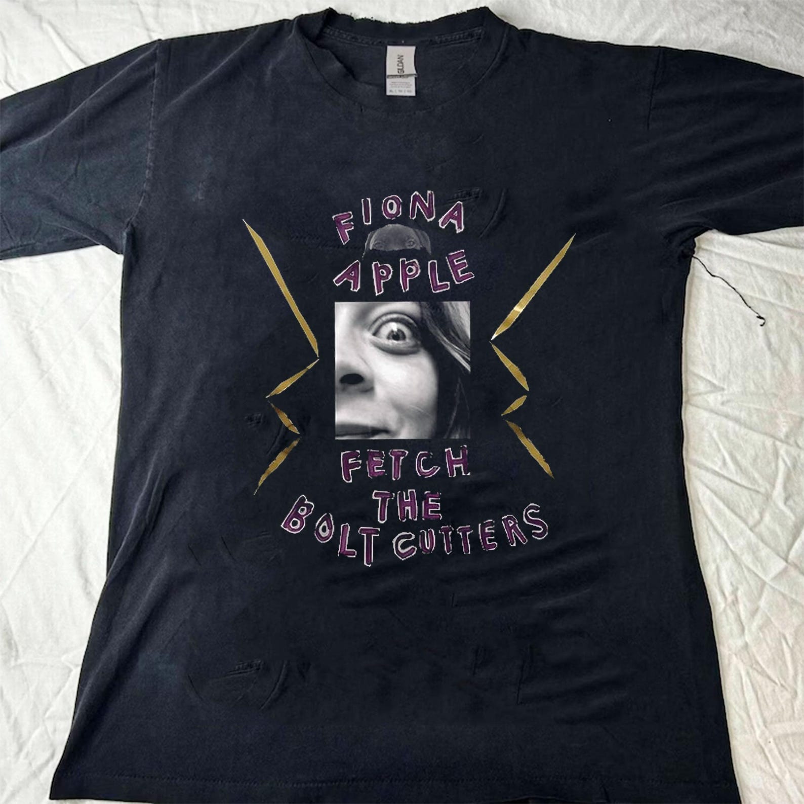 CollectionFiona Apple 90s Fetch The Bolt Cutters T-Shirt, Fiona apple album, Fiona apple tee,Unisex shirts S