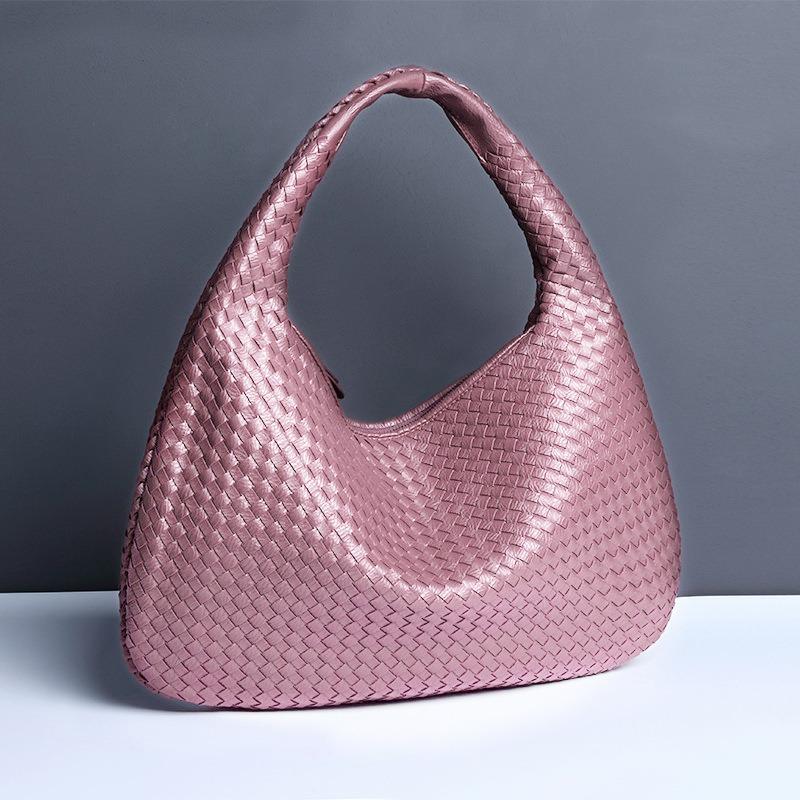 Spring and summer new crescent moon women's bag woven handbag large capacity simple versatile croissant zipper model
