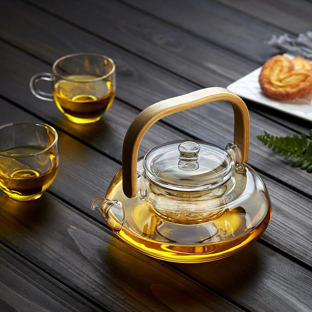 Dzbanek do herbaty Pokaro ze szkła żaroodpornego, 800 ml pojemności całkowitej, bambusowy uchwyt, płaski design, wbudowany zaparzacz, bezpieczny na kuchence, stylowy szklany dzbanek do herbaty,