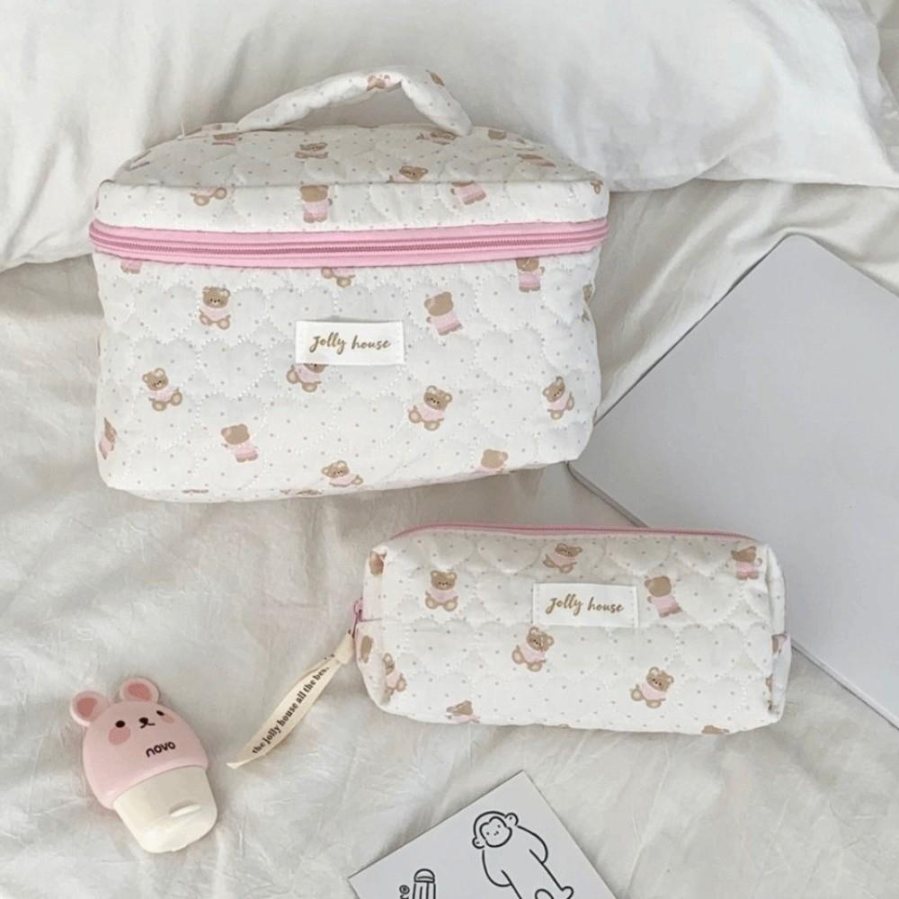 Lightweight Cartoon Bear Makeup Bag Large Capacity Toiletry Pouch Business Trips