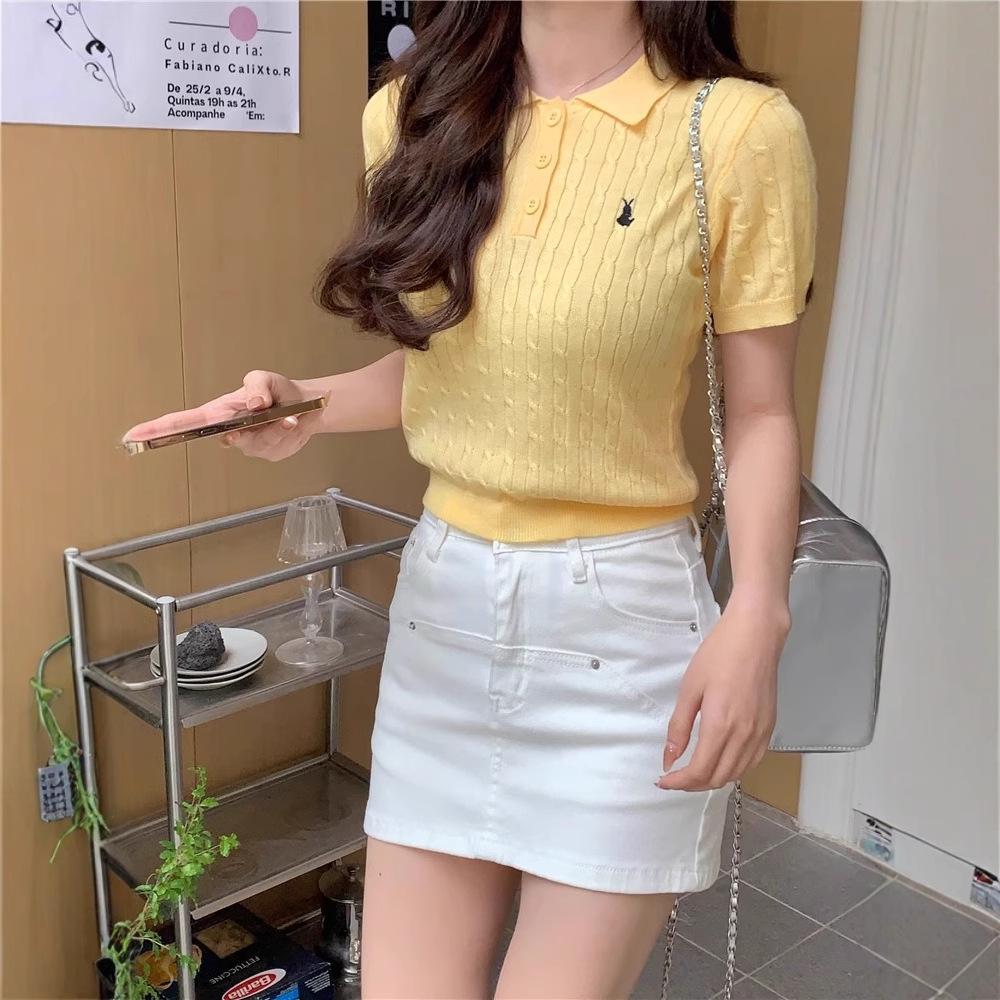 

Летняя женская блузка в корейском стиле с воротником поло, из вязаного ледяного шелка, с коротким рукавом One Size (up to 125 lbs) жёлтый