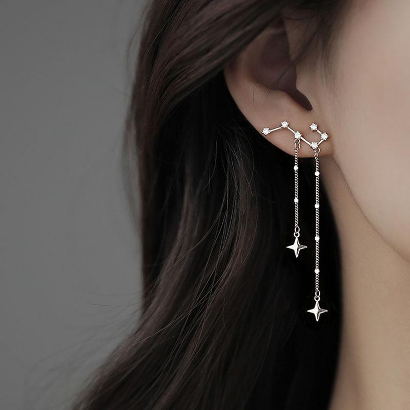 Boucles d'oreilles à tige Big Dipper Star pour femmes, design de niche léger et luxueux, boucles d'oreilles asymétriques à franges en étoile