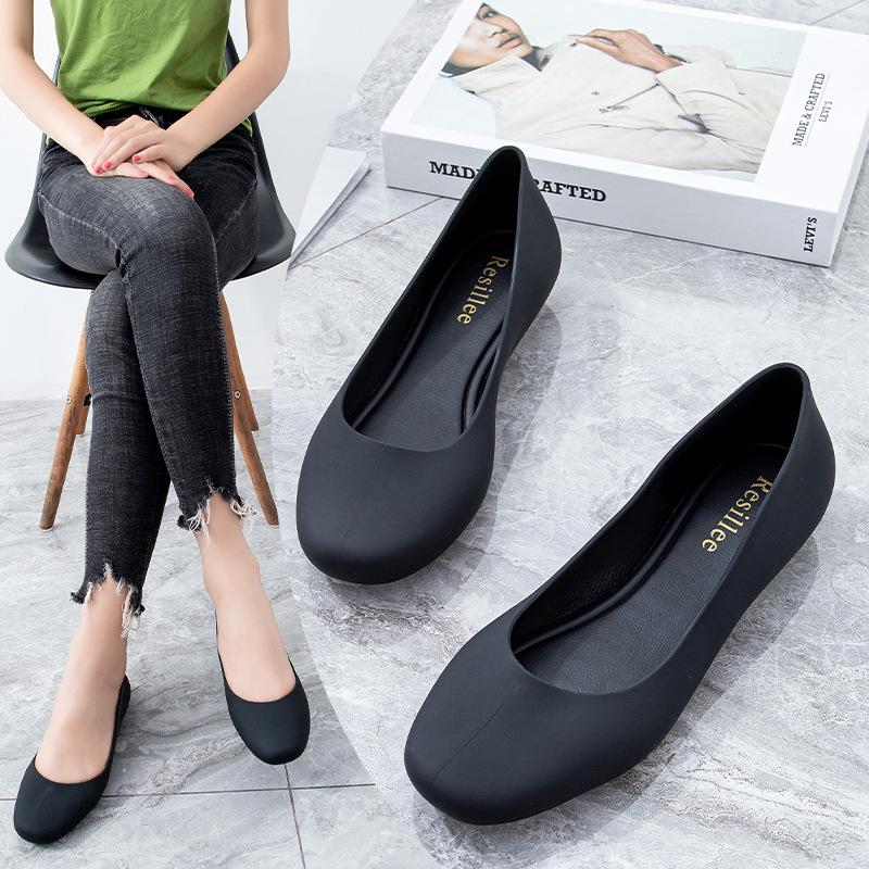2023 Summer Women's Solid Color Waterproof Jelly Sandals - Thick-Soled, Shallow Mouth, Closed Toe