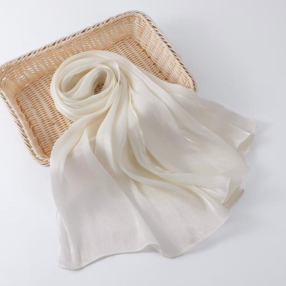 

Elegant Lurex Chiffon Crepe Long Scarf: Wrinkle-resistant, Sunscreen, High-end Design