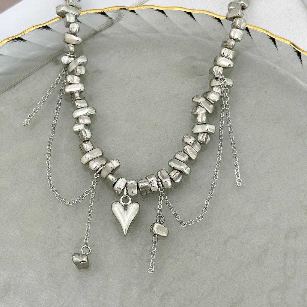 SHIXIN Trendy Irregular CCB Beads Short Choker Necklace for Women Punk Love Heart Pendant Necklace Daily Jewelry Neck Accessory