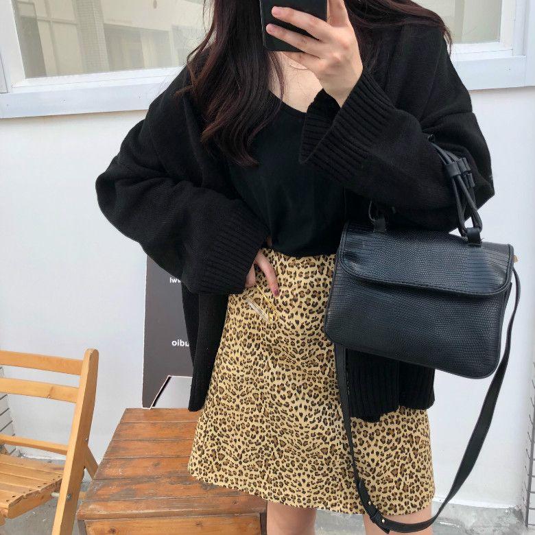 

Женский кардиган в корейском стиле, свободный, студенческий, универсальный, на пуговицах, вязаный, топ, однотонный, свободный свитер с V-образным вырезом XL чёрный