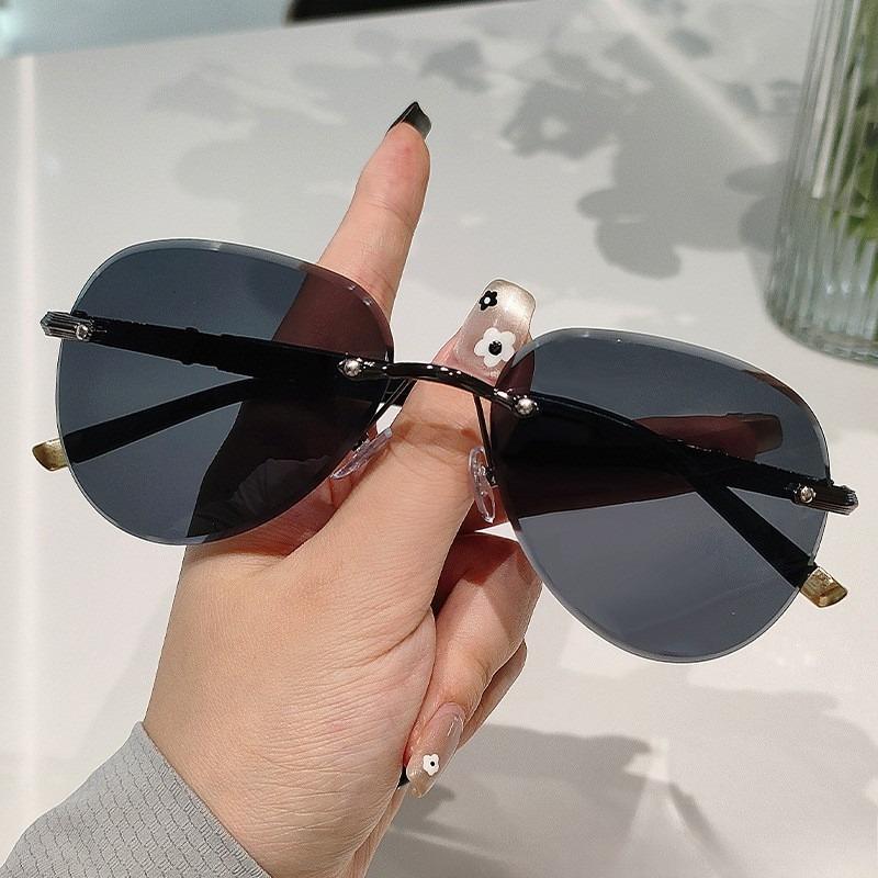 Fashion Frameless Sunglasses with UV Protection for Men s Driving Fishing Cycling Women Style High-end Sun Protection Sunglasses As Picture