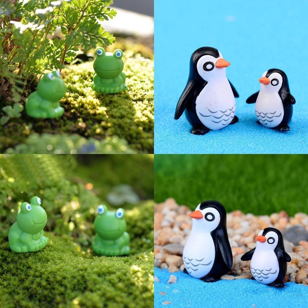 Charming Penguin Father And Son Miniature Decoration With Cute Blue Eyes Frog