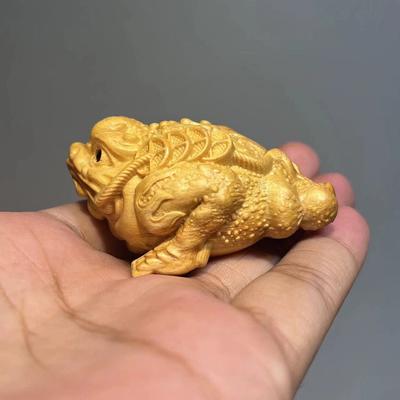 Natural Cypress Three-legged Golden toadMascot Miniature Statue Chinese Lucky Frog Ornament Home Living Room Bedroom Statue
