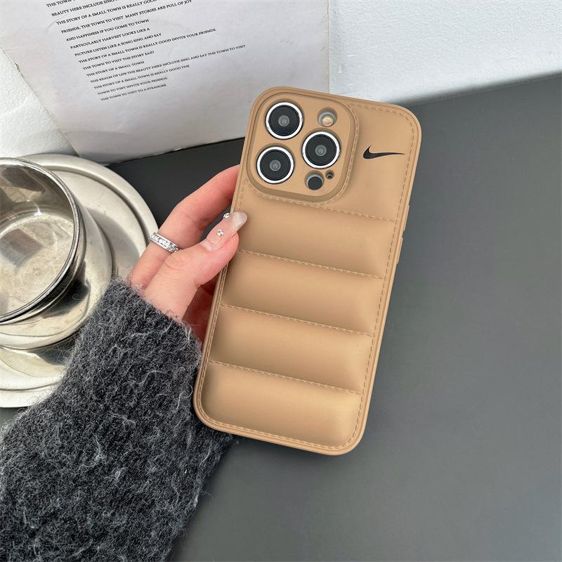 Stylový zavěšovací obal pro Apple 14Pro Max, iPhone 15, 13/12/11 tekutý obal s ochranou proti pádu.
