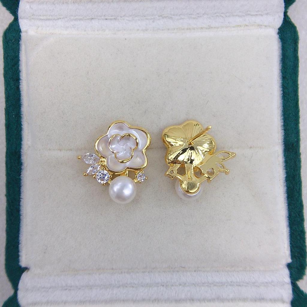 Zhuji Pearl French Classic Camellia Freshwater Pearl Stud Earrings Fashion High-End Women's Jewelry.