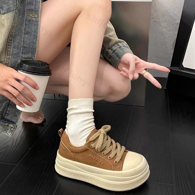 Autumn Women's Casual Sports Shoes 2026 Comfortable Anti Slip Outdoor Fashion Retro Platform Vulcanized Shoes Zapatos Mujer