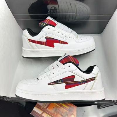 Summer Plaid Mandarin Duck Lightning Bread Shoes for Men and Women Original High Value Breathable High Quality Couple Board Shoes Men