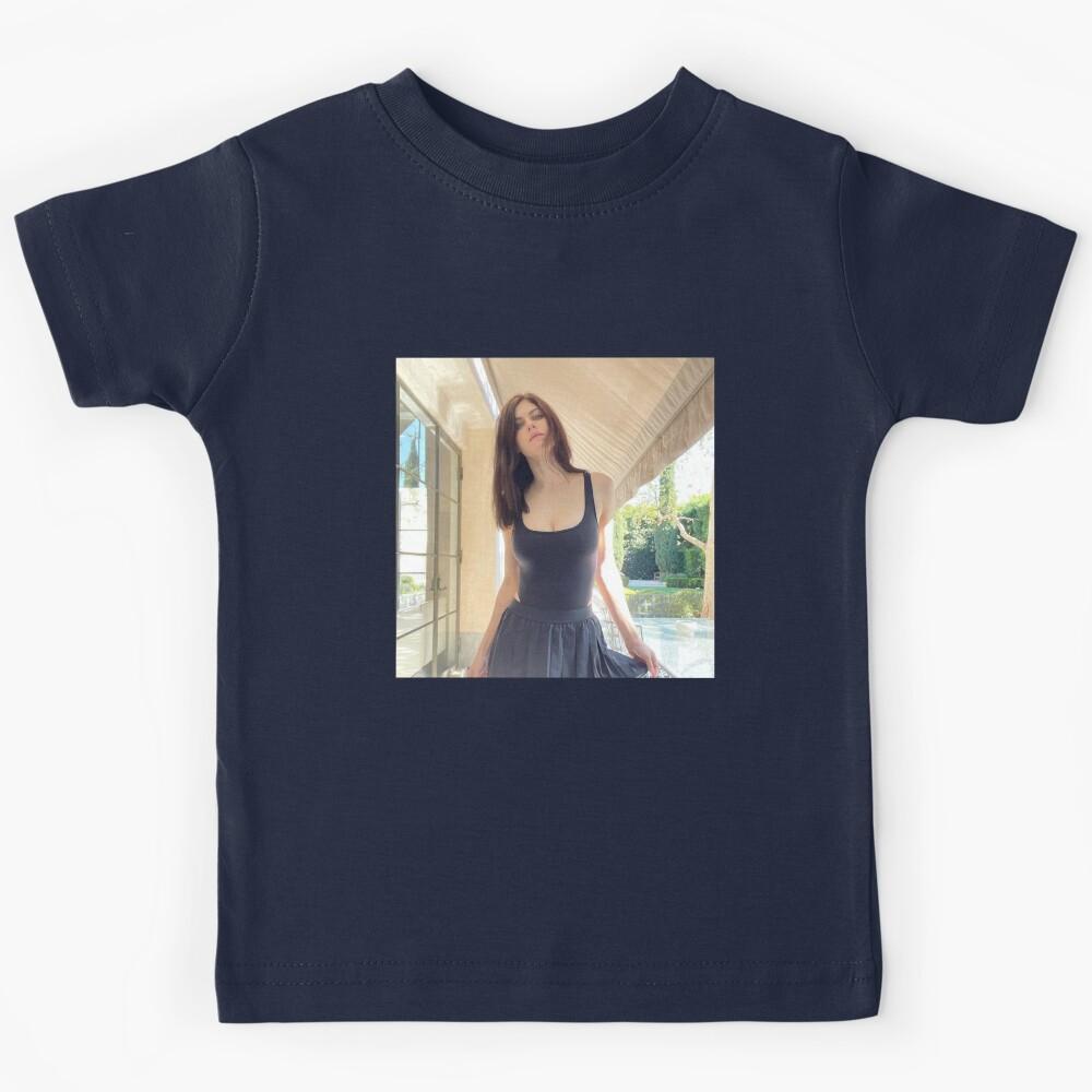 Impressive Mesmerizing Blue Eyes Alexandra Daddario Hot Photo Retro Kids T-Shirt 160