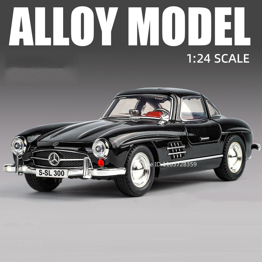 

1:24 Lada NIVA 300SL Model Toy Vintage Cars Alloy Diecast Shock Absorption Sound Light Doors Opened Miniature Vehicles for Kids