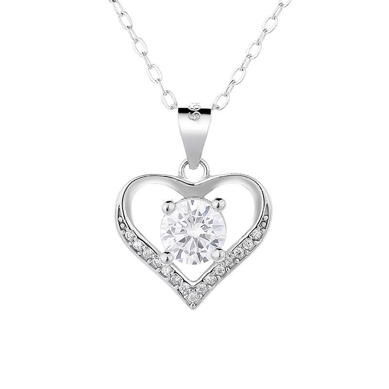 Heart-shaped necklace, love pendant, female beating heart, sweet light luxury, niche high-end collarbone chain