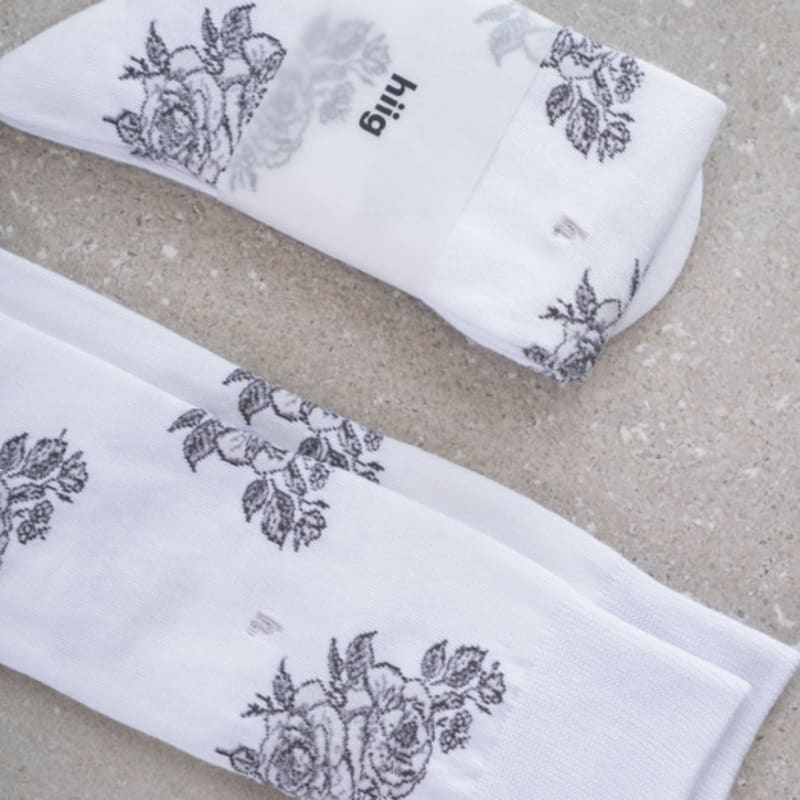 Hiig [no.499] White Gray Floral Socks