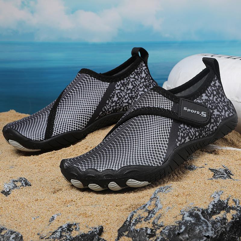 

2025 new creek shoes for men and women and children breathable quick-drying non-slip swimming shoes beach outdoor wading sports shoes 39