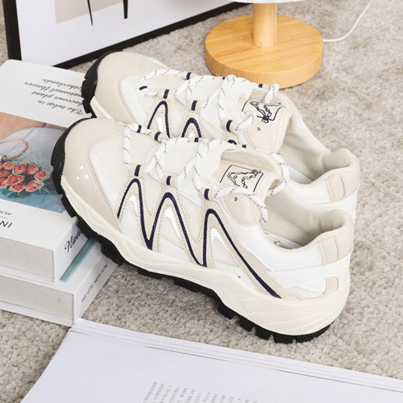 Casual Thick Bottom Elevated Increase Round Head Sneakers 2024 New Fashion Simple All-match Color Matching Women Shoes Spring
